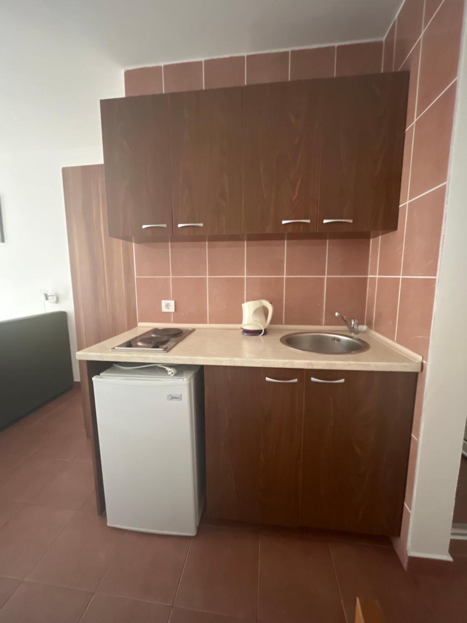 Guest House Perovic Сутоморе Екстериор снимка